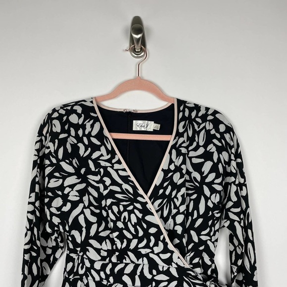 NWOT Eliza J True Wrap Petal Print Dress Black White Cinched 3/4 Sleeve … - Picture 4 of 16